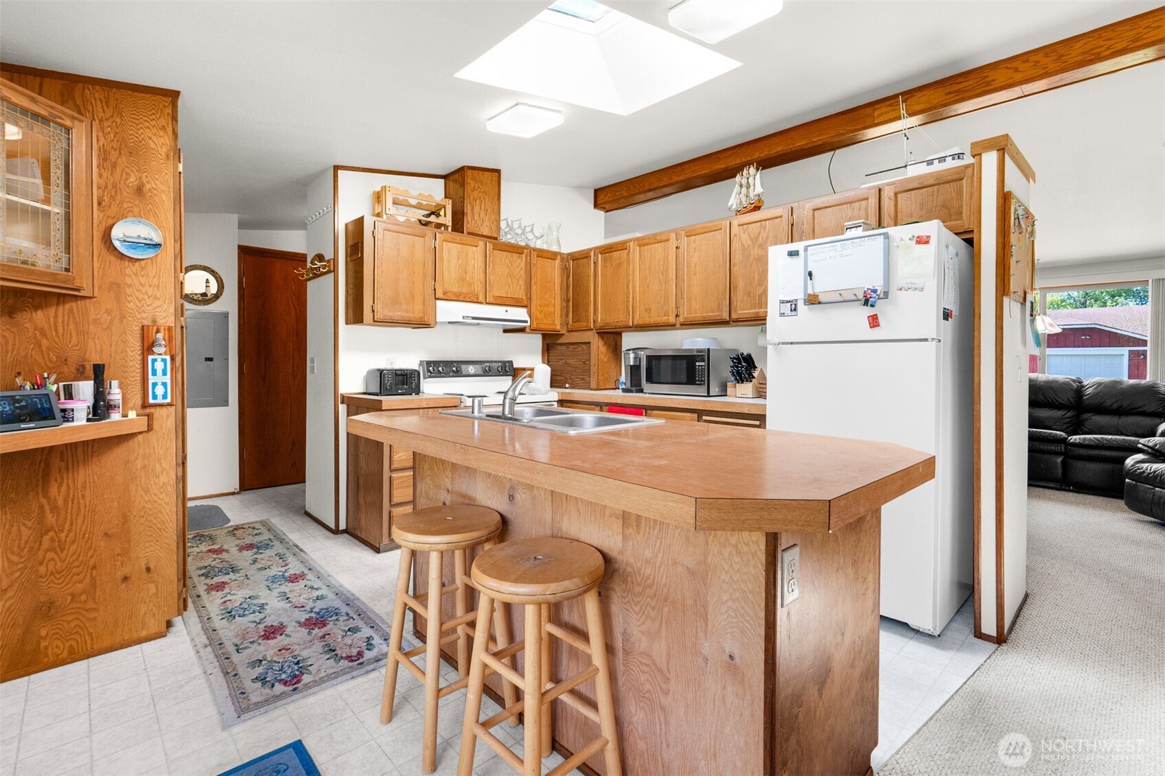 7115 Ortelius Dr Property Photo 13