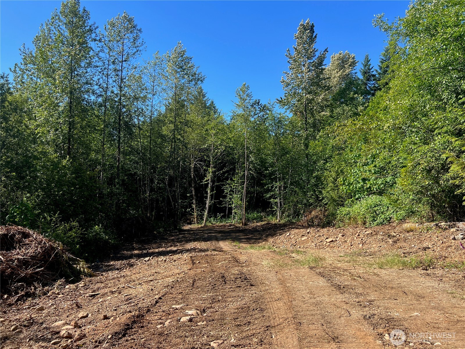 992 Sunrise Property Photo 14