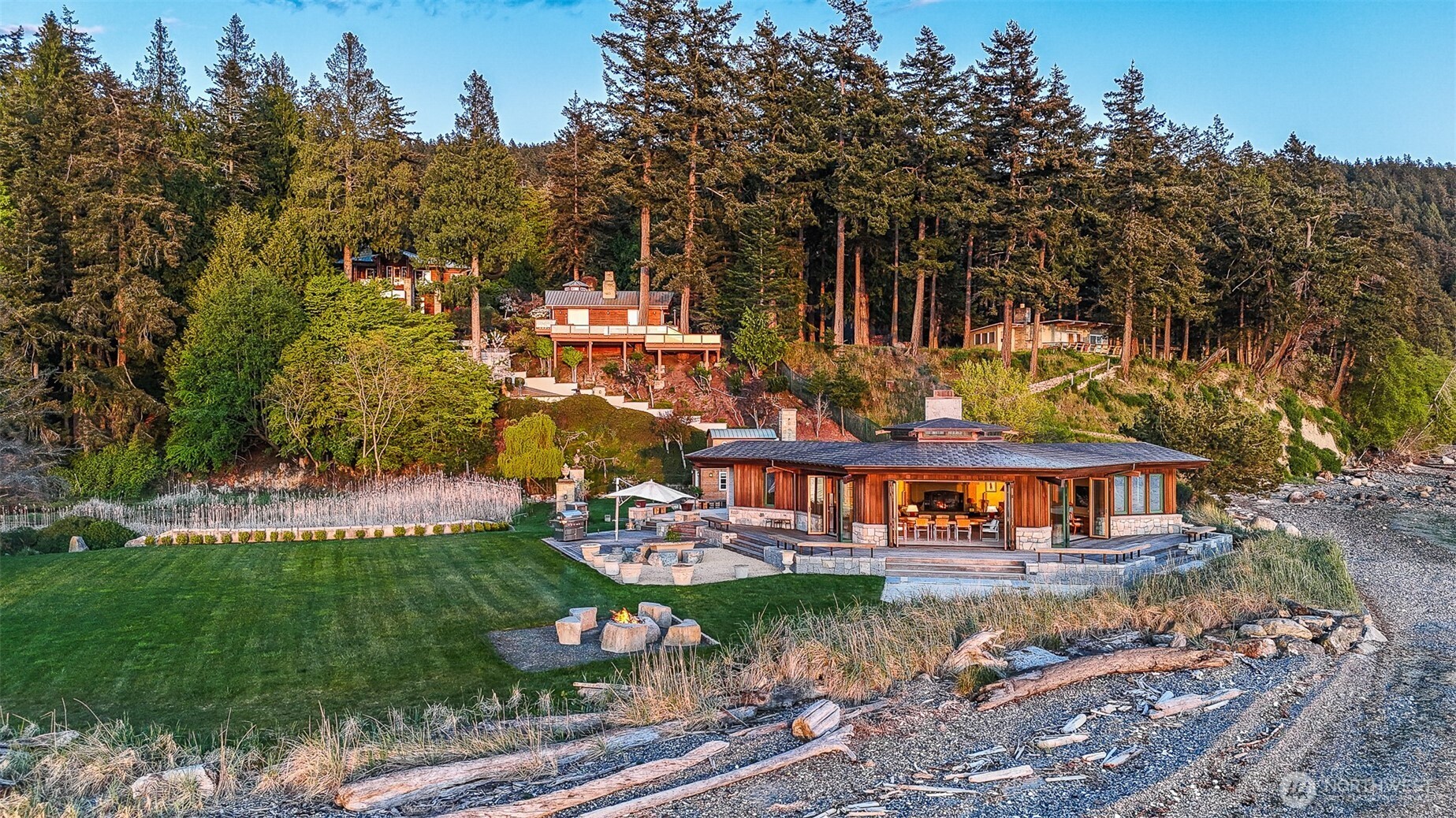 450 Eagle Bay Road Property Photo 3