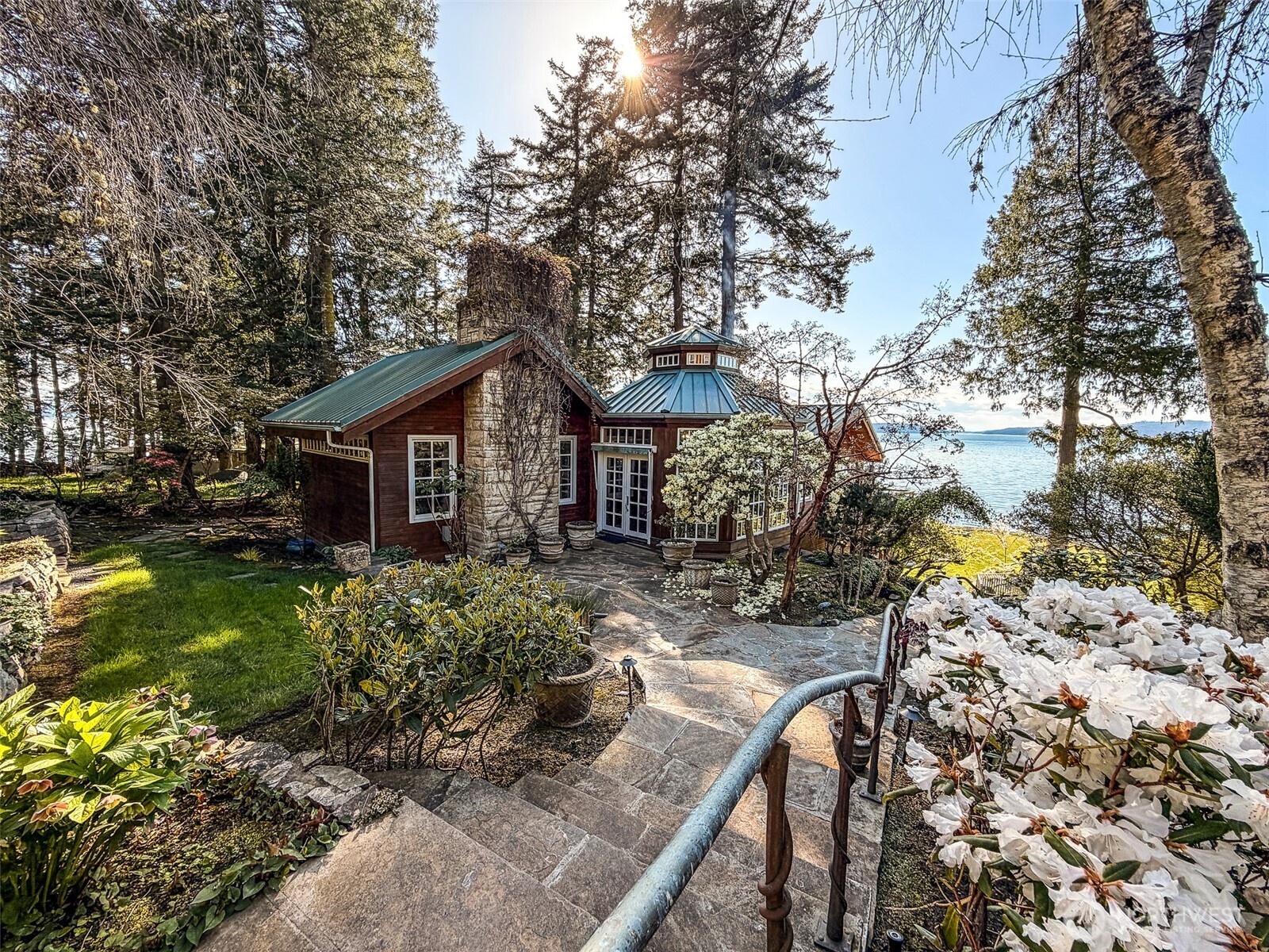 450 Eagle Bay Road Property Photo 5