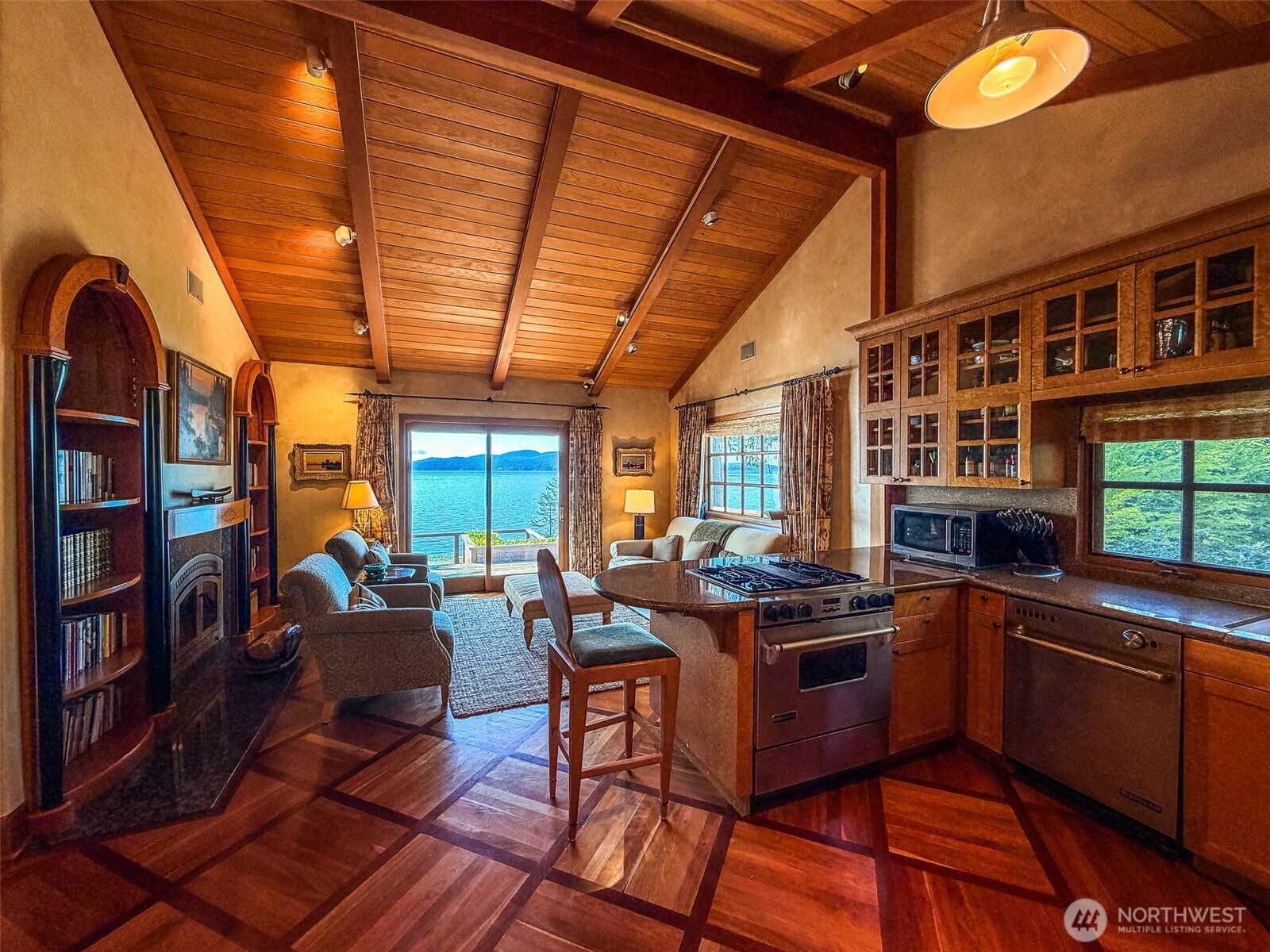 450 Eagle Bay Road Property Photo 13