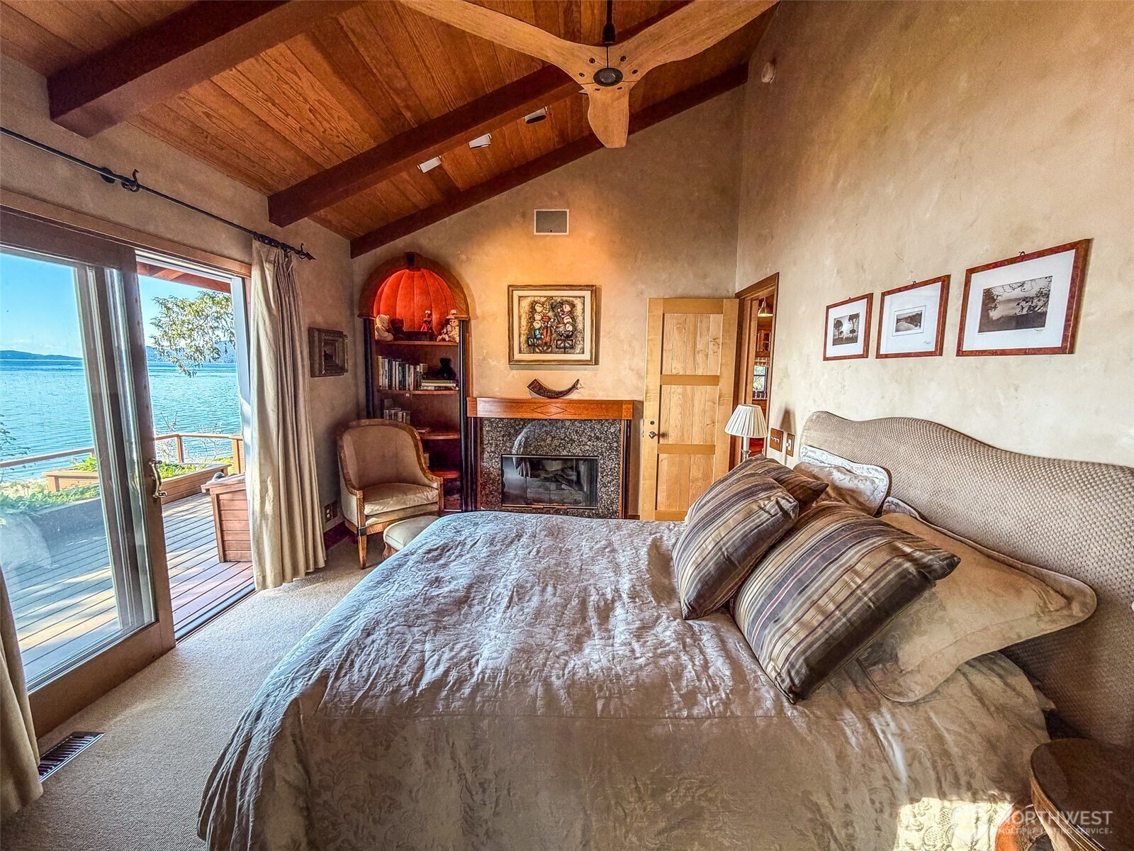 450 Eagle Bay Road Property Photo 15