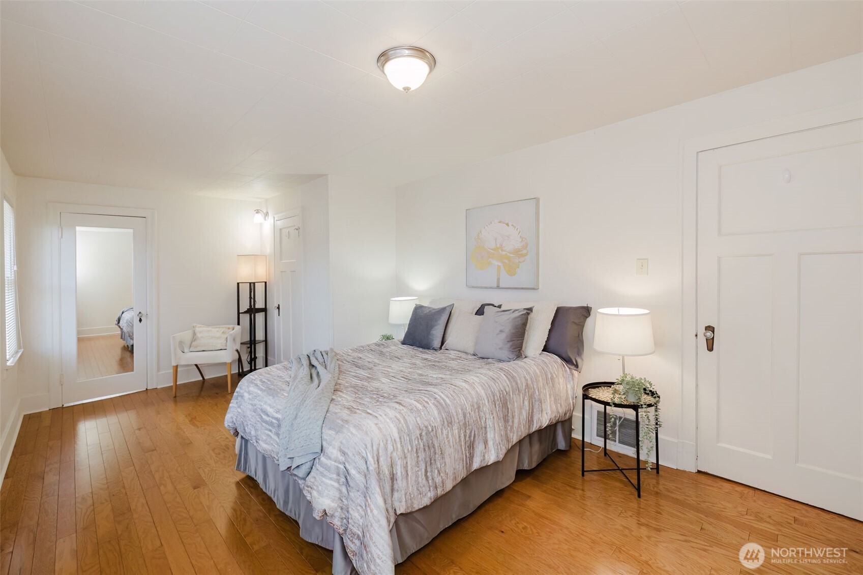 1108 Warren Avenue Property Photo 11