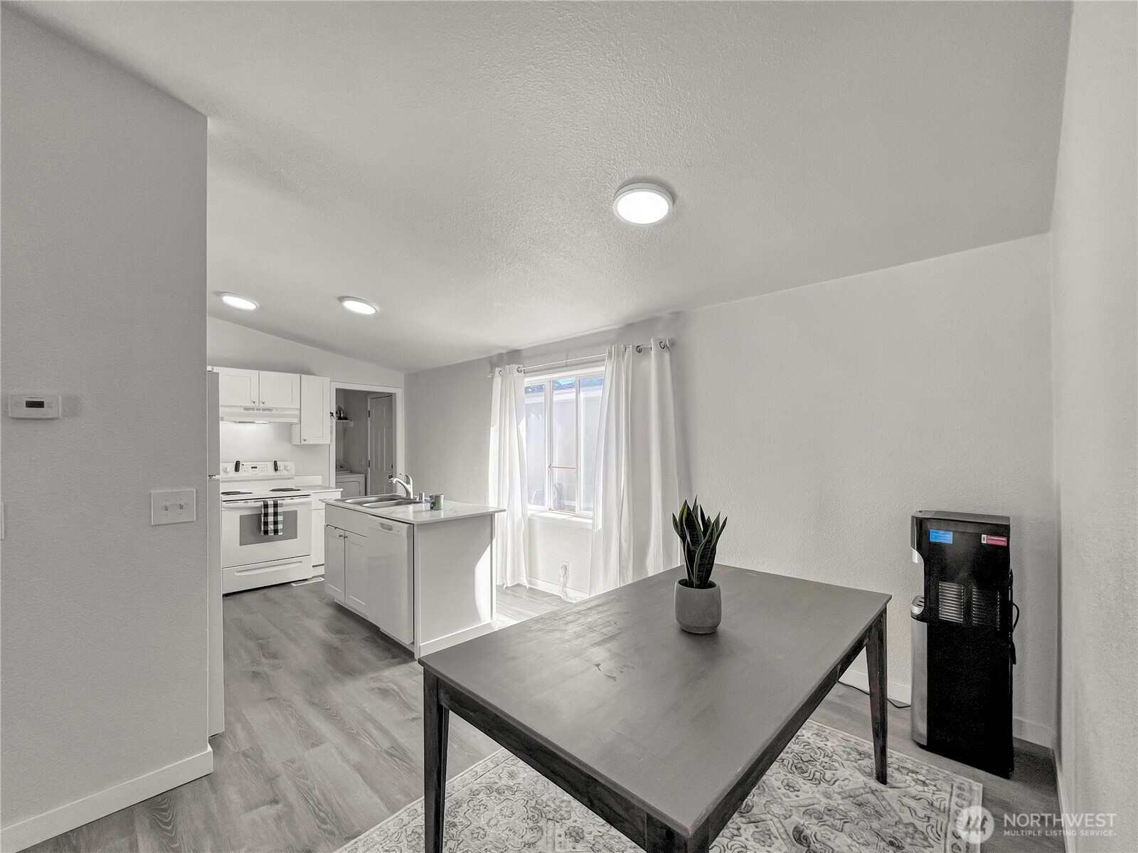 10511 137th Street 16 Property Photo 8