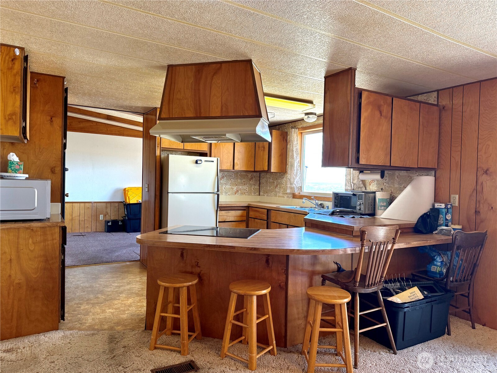 7603 Coyote Heights Road Property Photo 4