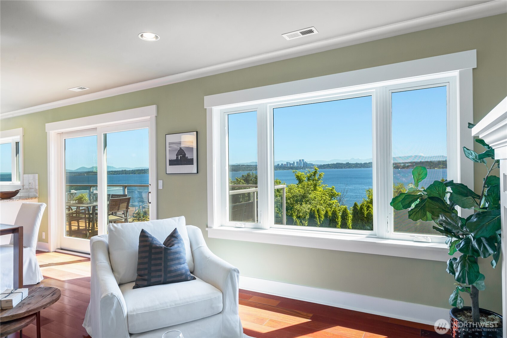 1124 Lake Washington Boulevard Property Photo 7