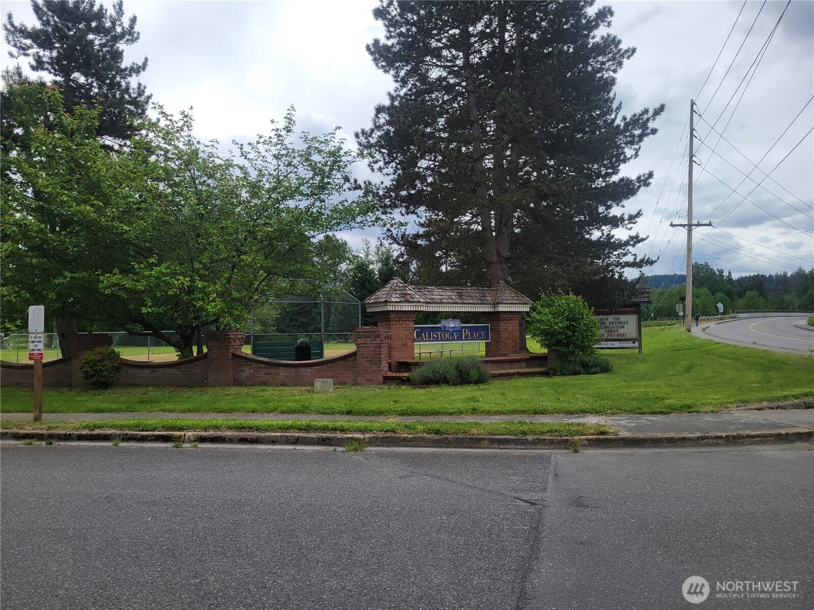 506 Skinner Way Property Photo 3