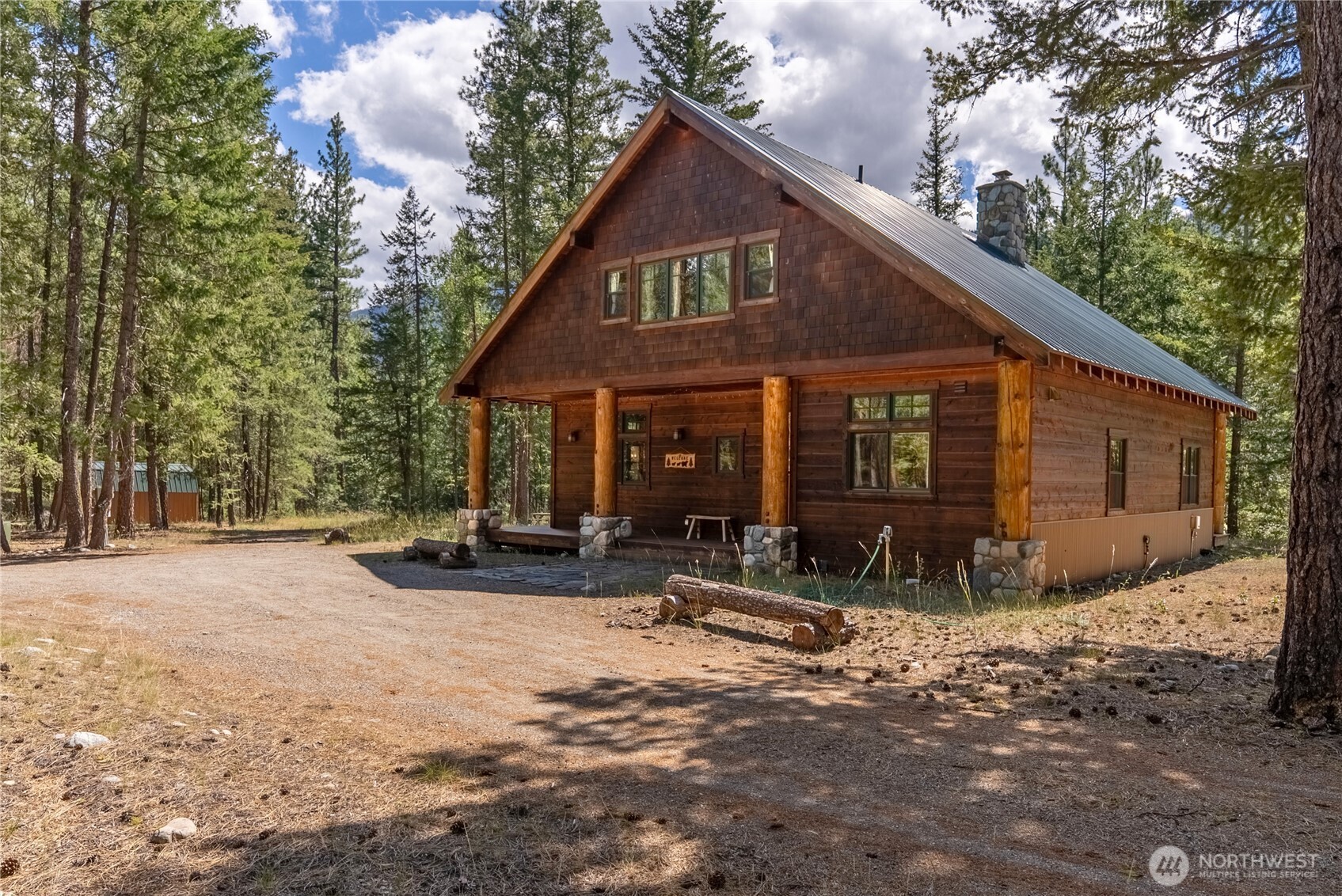 32 Foster Loop Road Property Photo 2