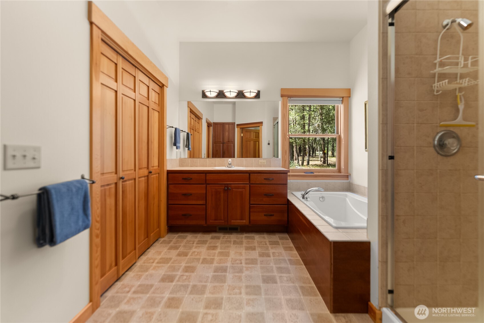 32 Foster Loop Road Property Photo 23