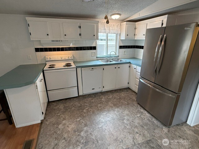 10517 62nd Street 92 Property Photo 6