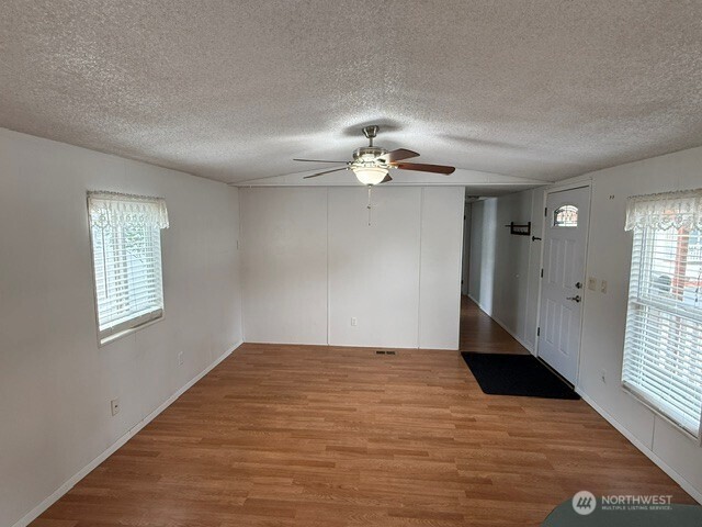 10517 62nd Street 92 Property Photo 8