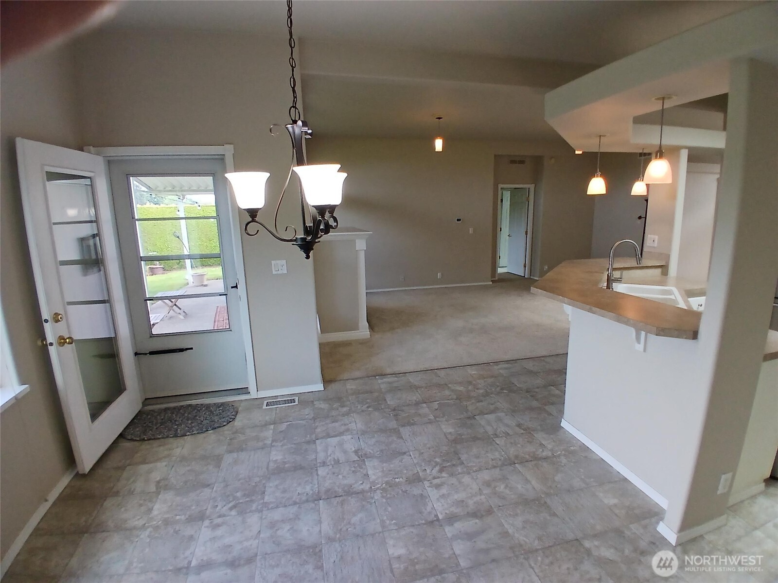 9024 60th Avenue 104 Property Photo 5
