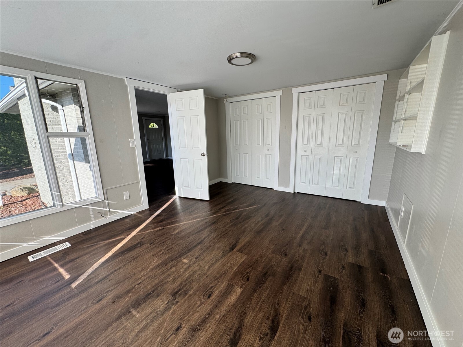 3312 E College Way Property Photo 5