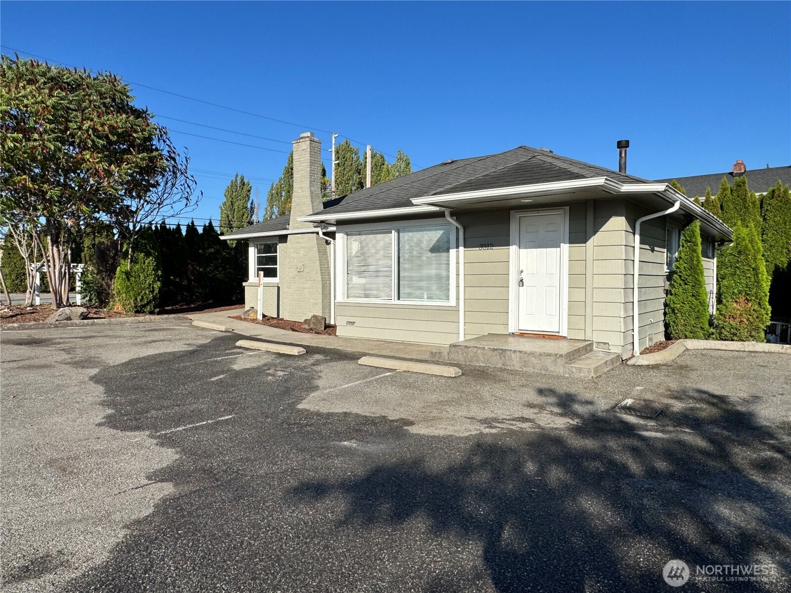 3312 E College Way Property Photo 15