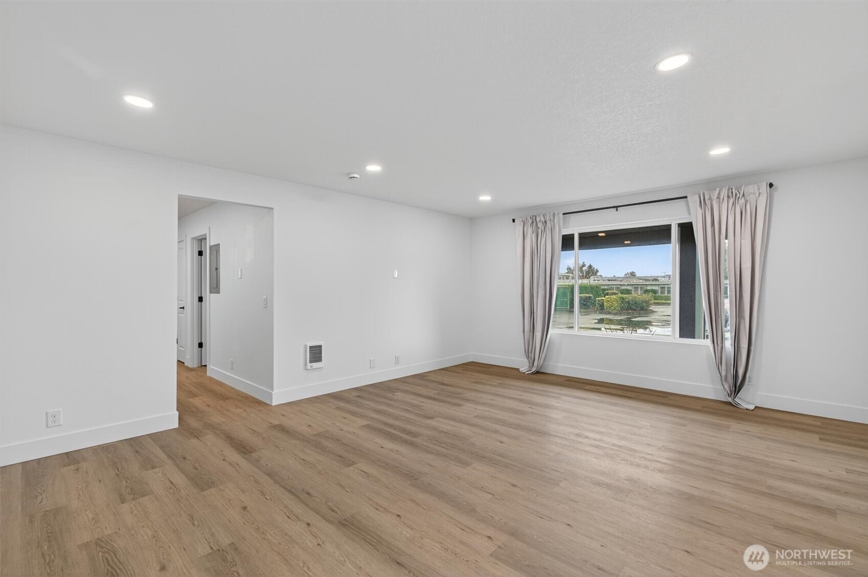 302 3rd Street Property Photo 11