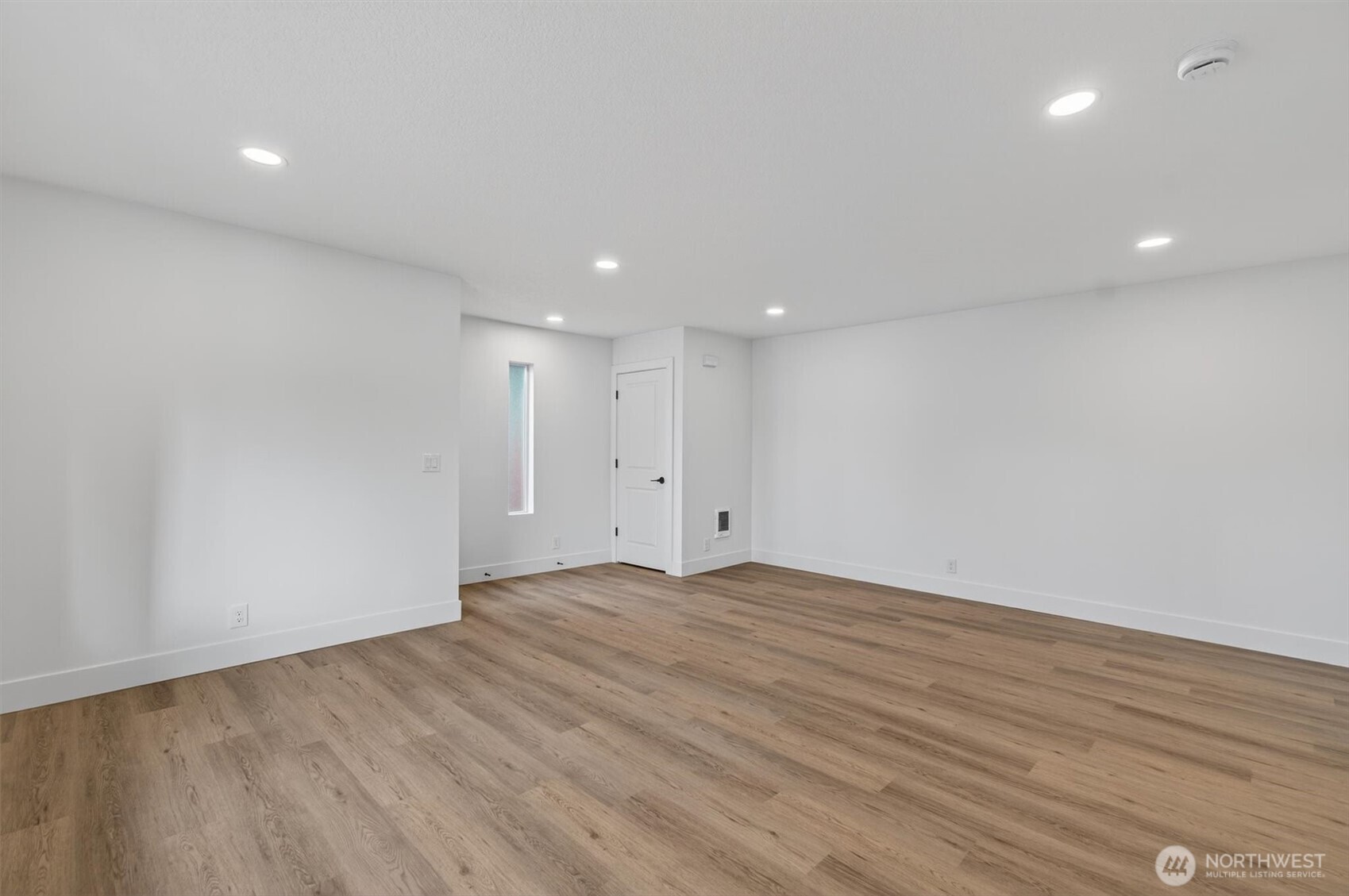 302 3rd Street Property Photo 12