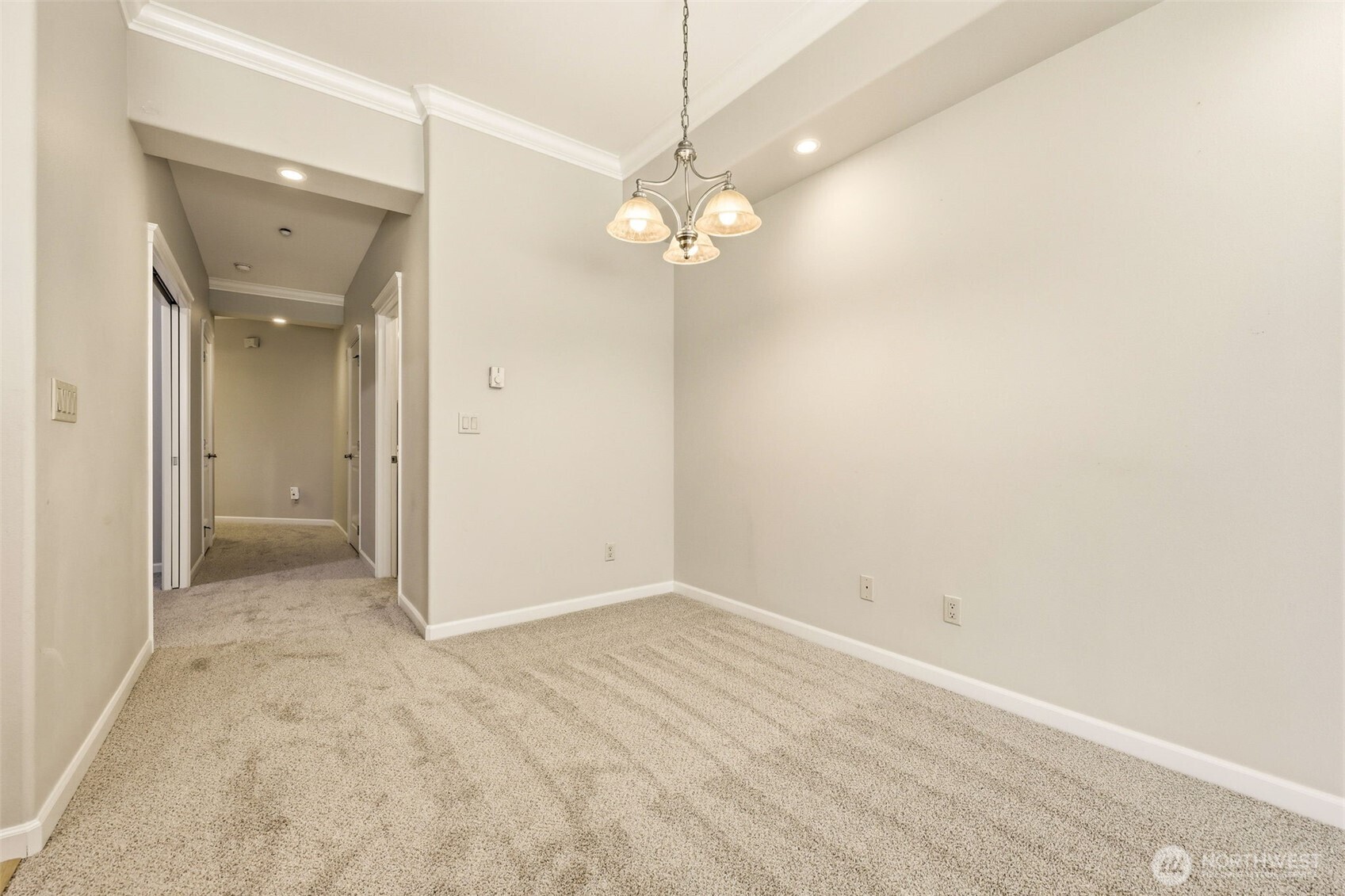 2440 S Steele Street 307 Property Photo 18
