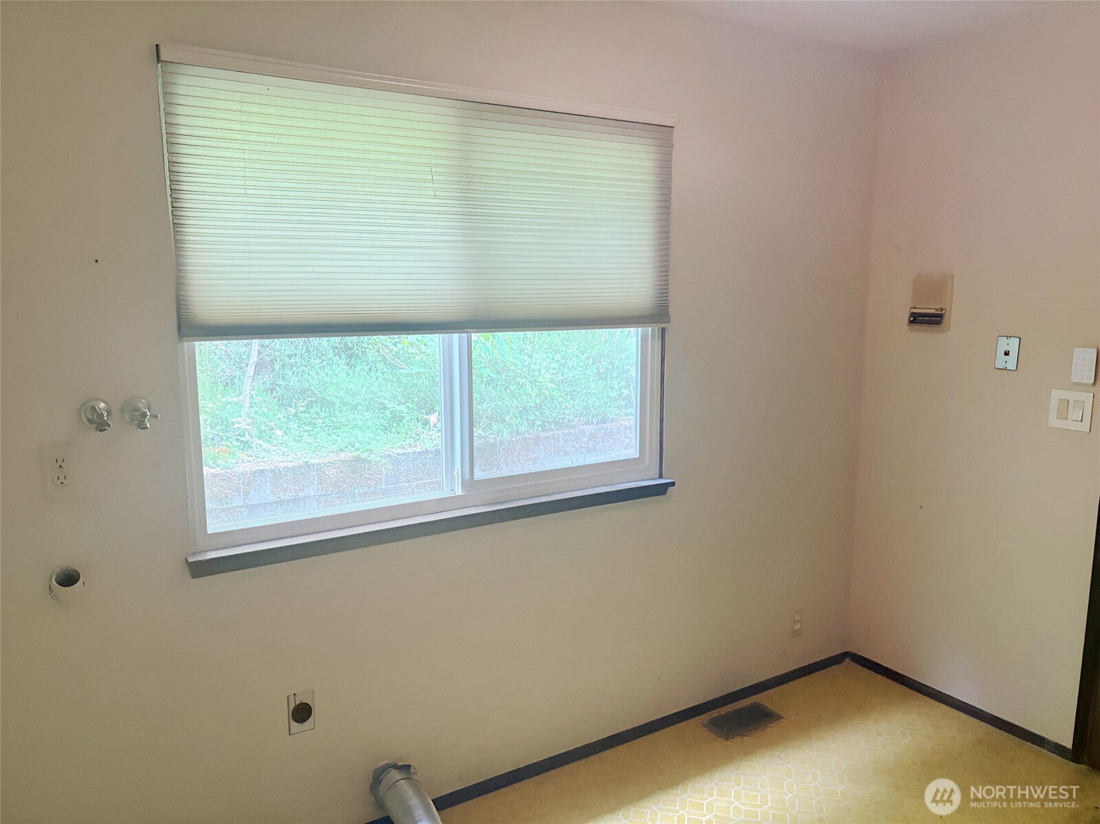 24404 Se Mirrormont Boulevard Property Photo 15