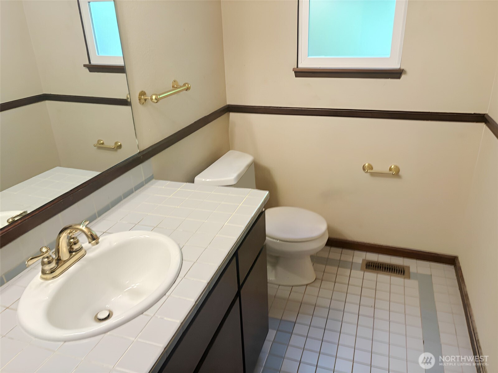 24404 Se Mirrormont Boulevard Property Photo 16