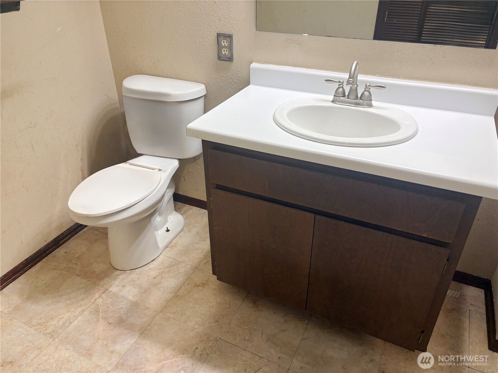 24404 Se Mirrormont Boulevard Property Photo 30