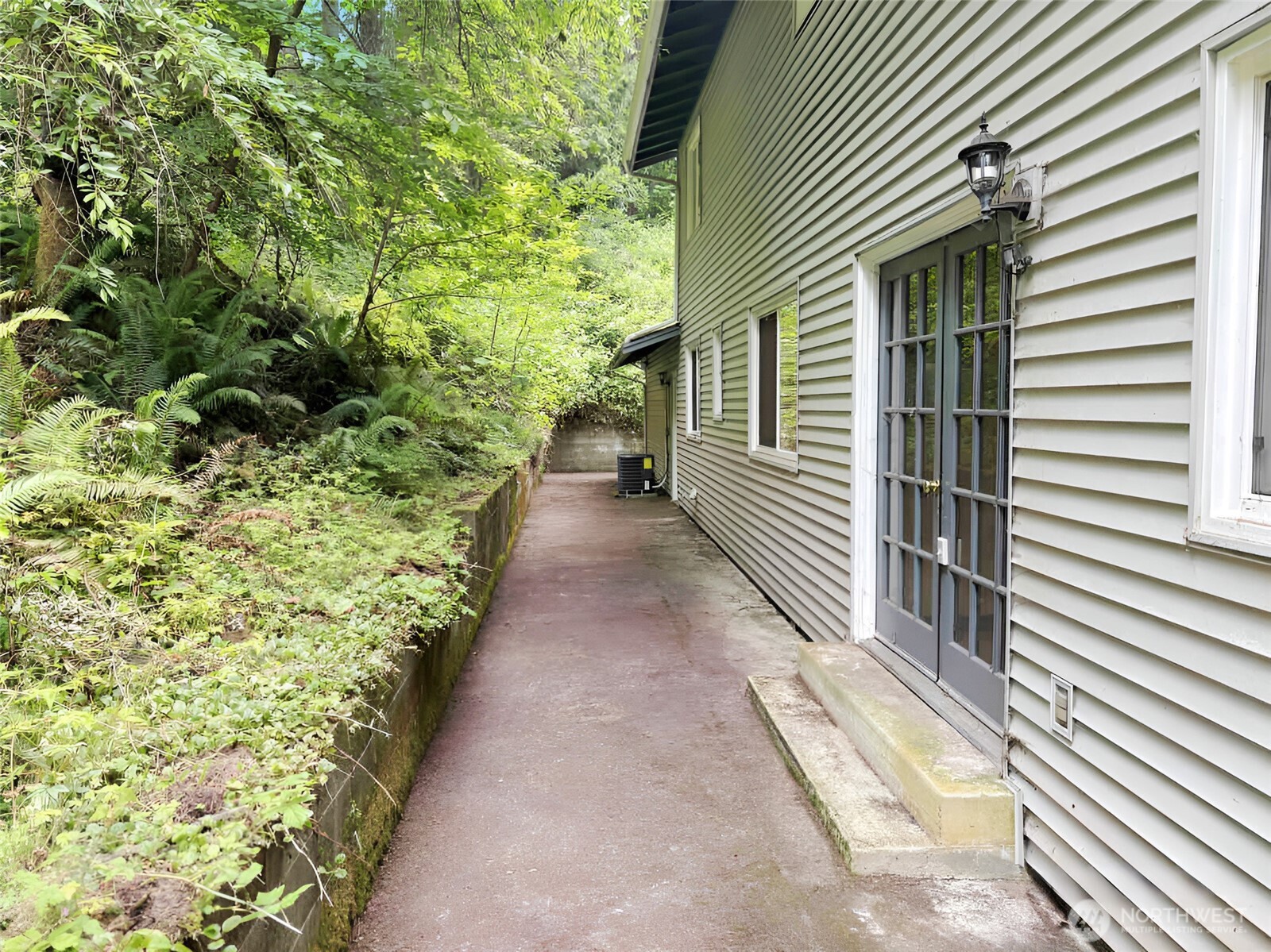 24404 Se Mirrormont Boulevard Property Photo 36