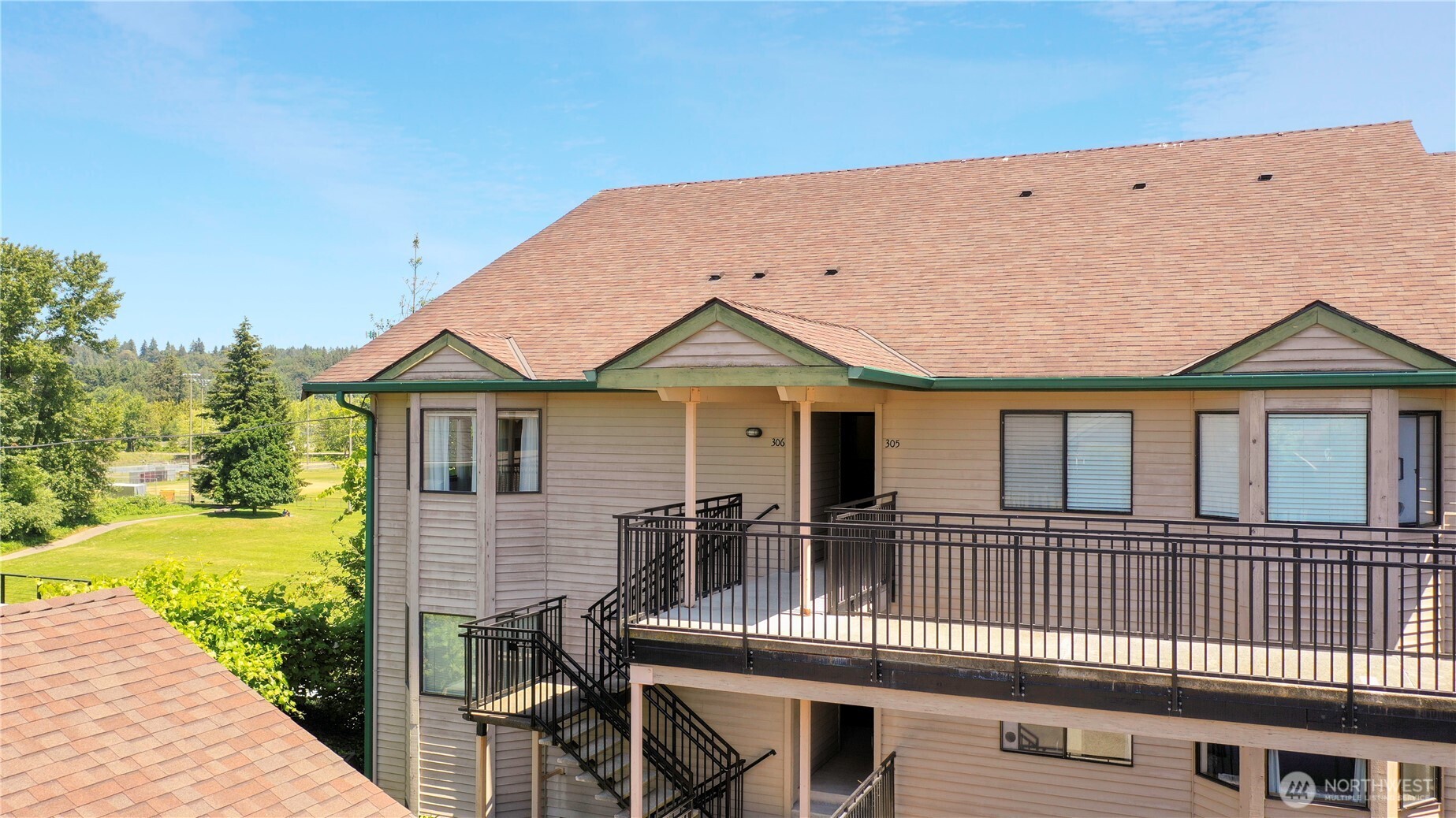 101 Pine Avenue 306 Property Photo 2