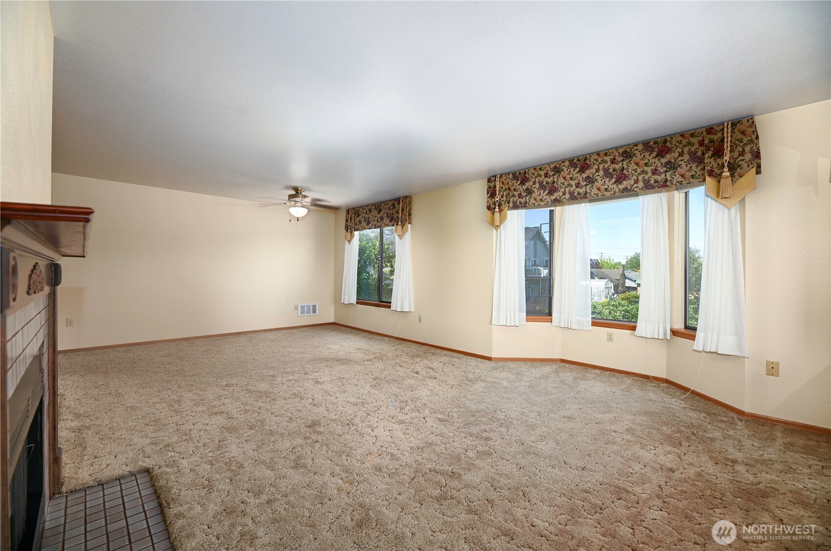 101 Pine Avenue 306 Property Photo 10