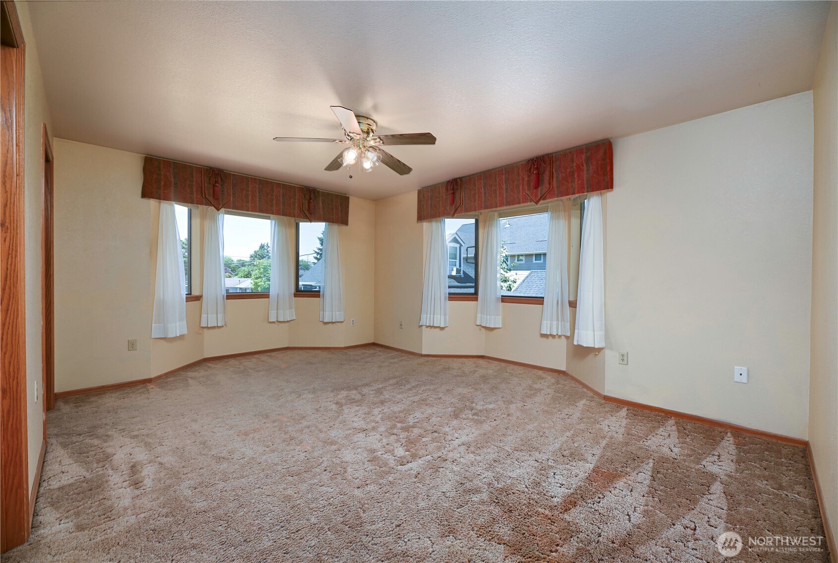 101 Pine Avenue 306 Property Photo 20