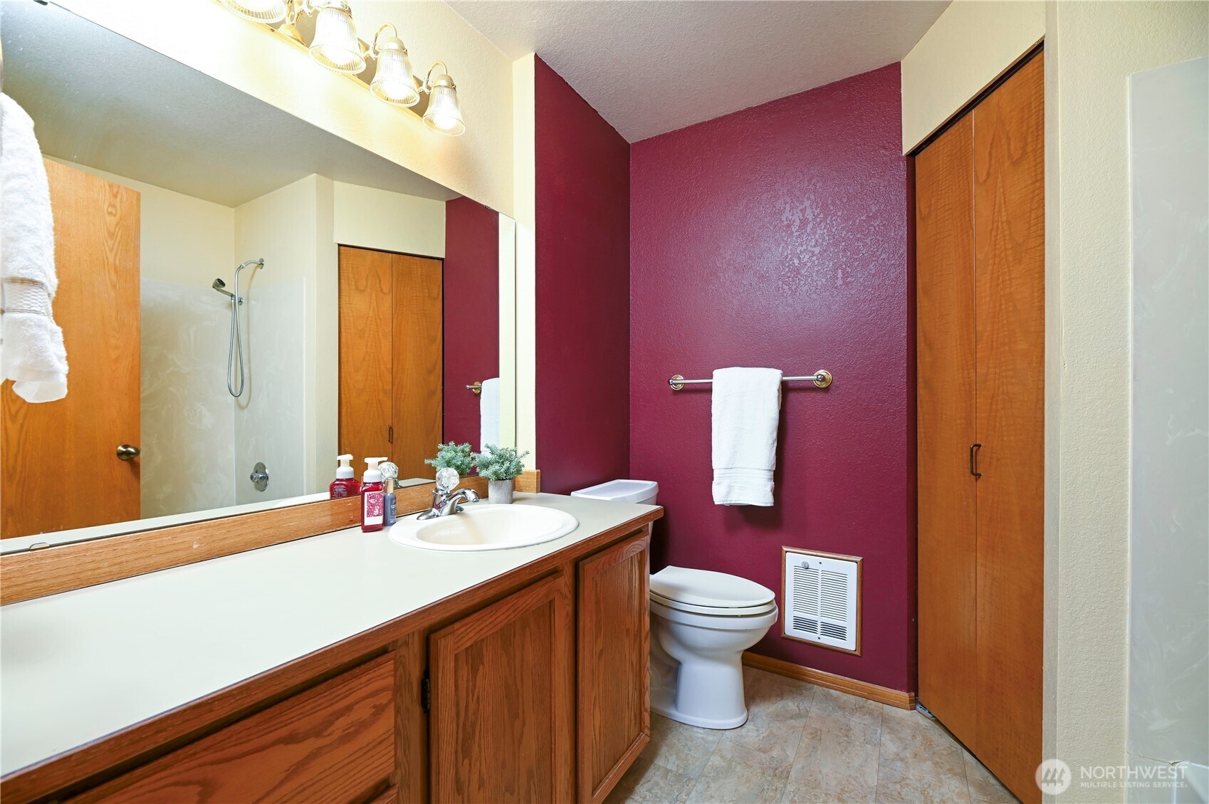 101 Pine Avenue 306 Property Photo 21