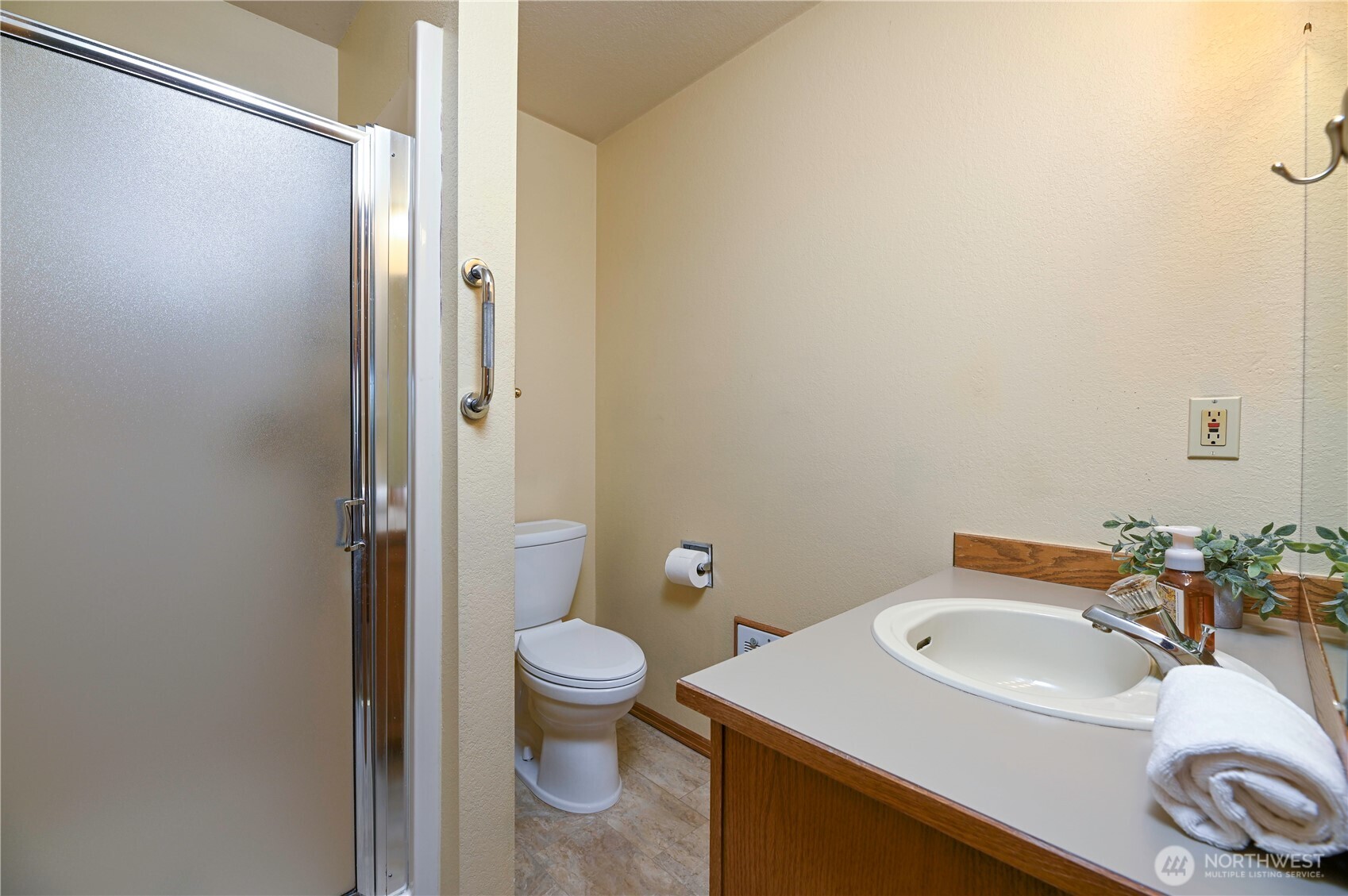 101 Pine Avenue 306 Property Photo 25