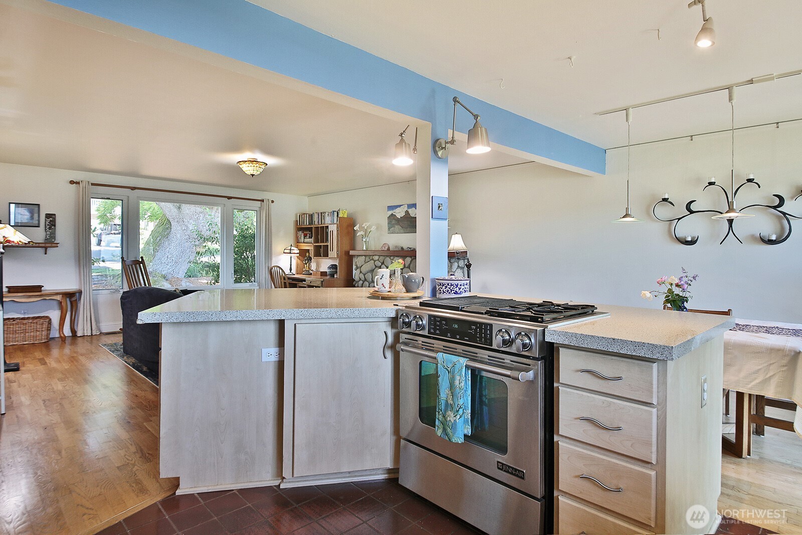 8216 Whidbey Drive Property Photo 14
