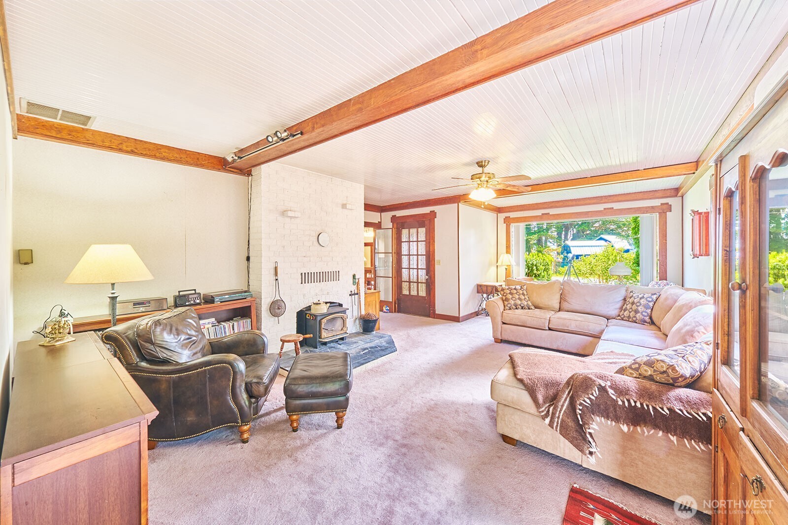 26405 Sandridge Road Property Photo 6
