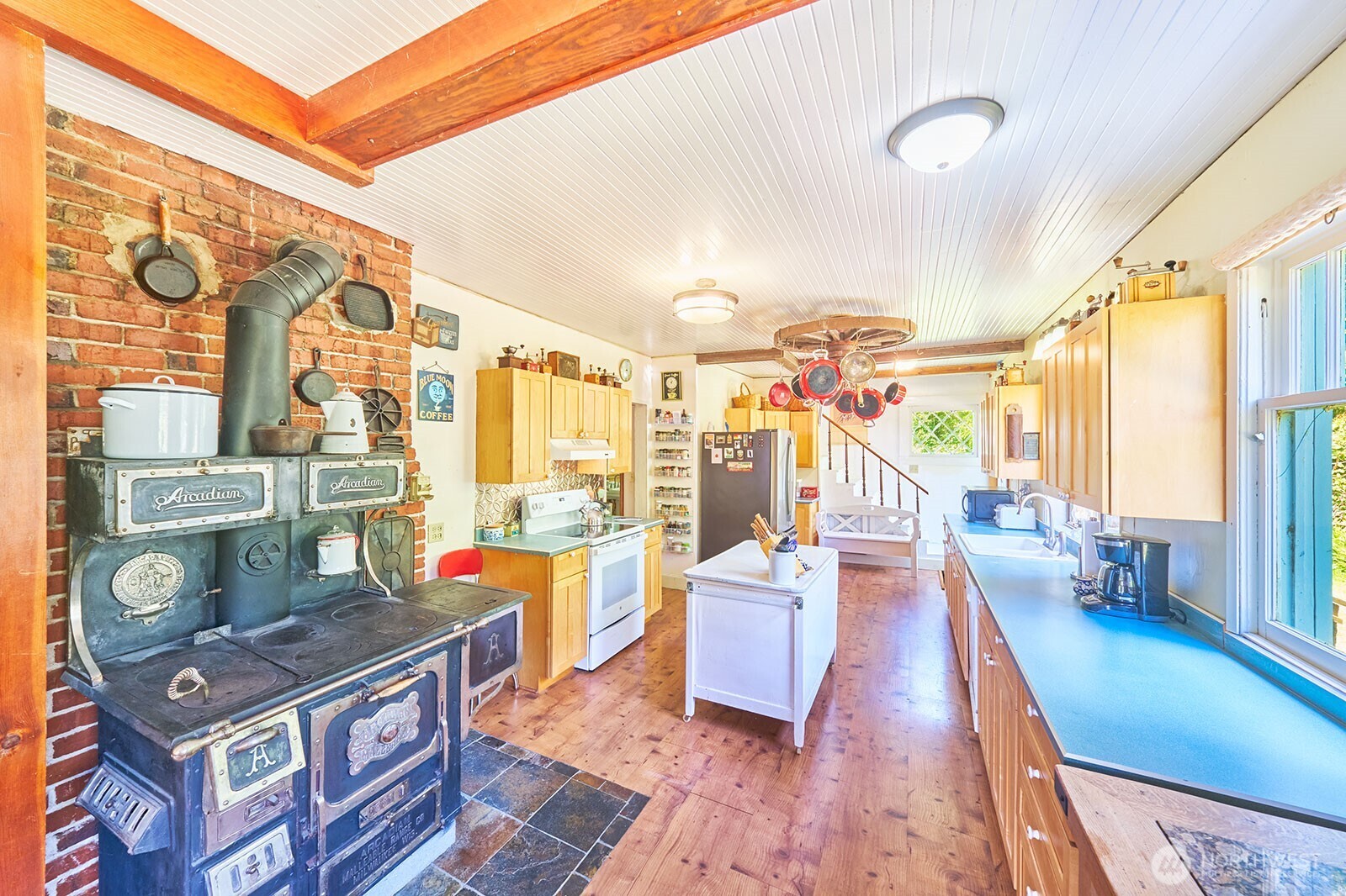26405 Sandridge Road Property Photo 9