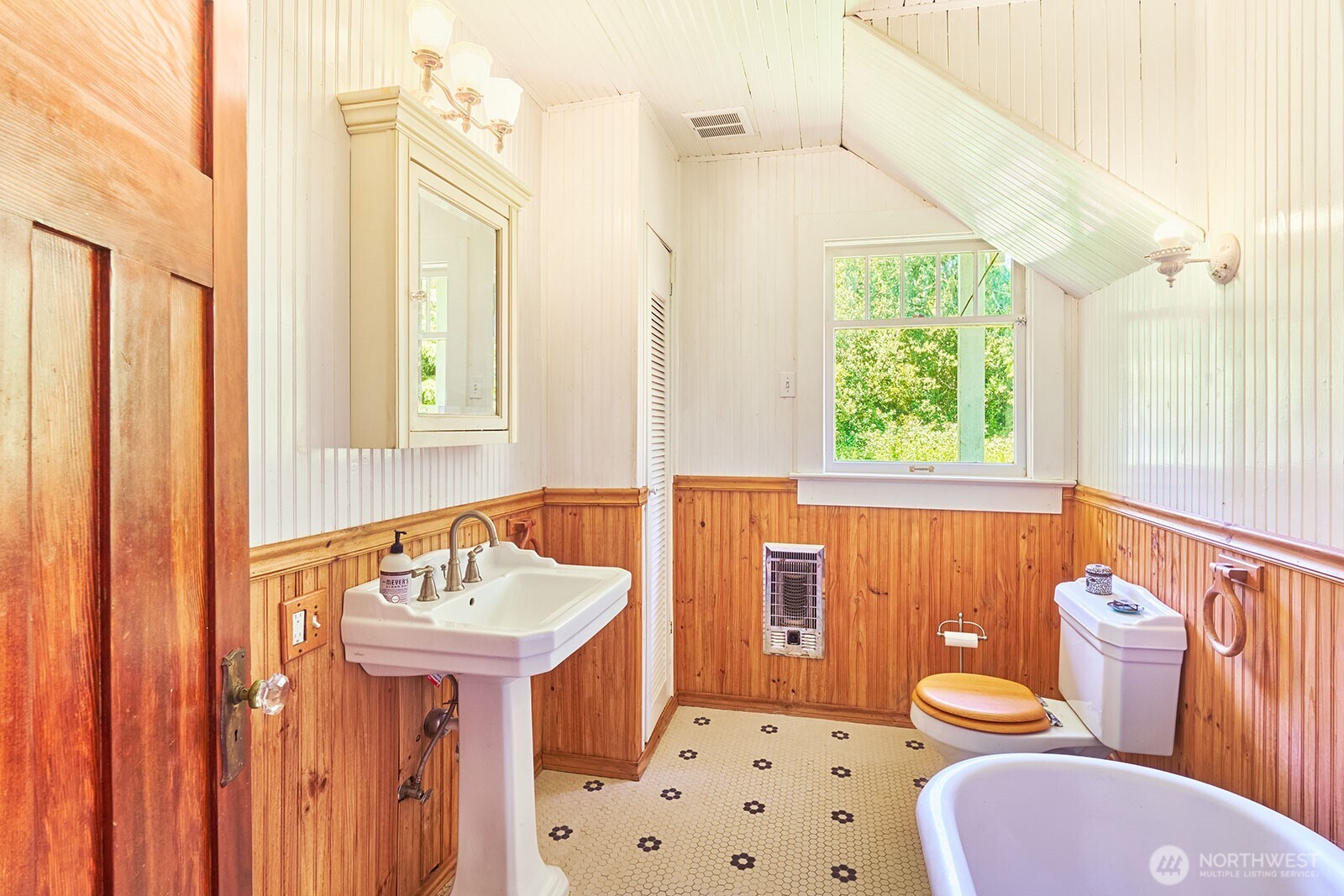 26405 Sandridge Road Property Photo 10