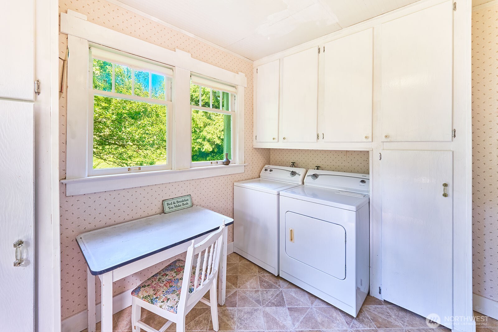 26405 Sandridge Road Property Photo 12