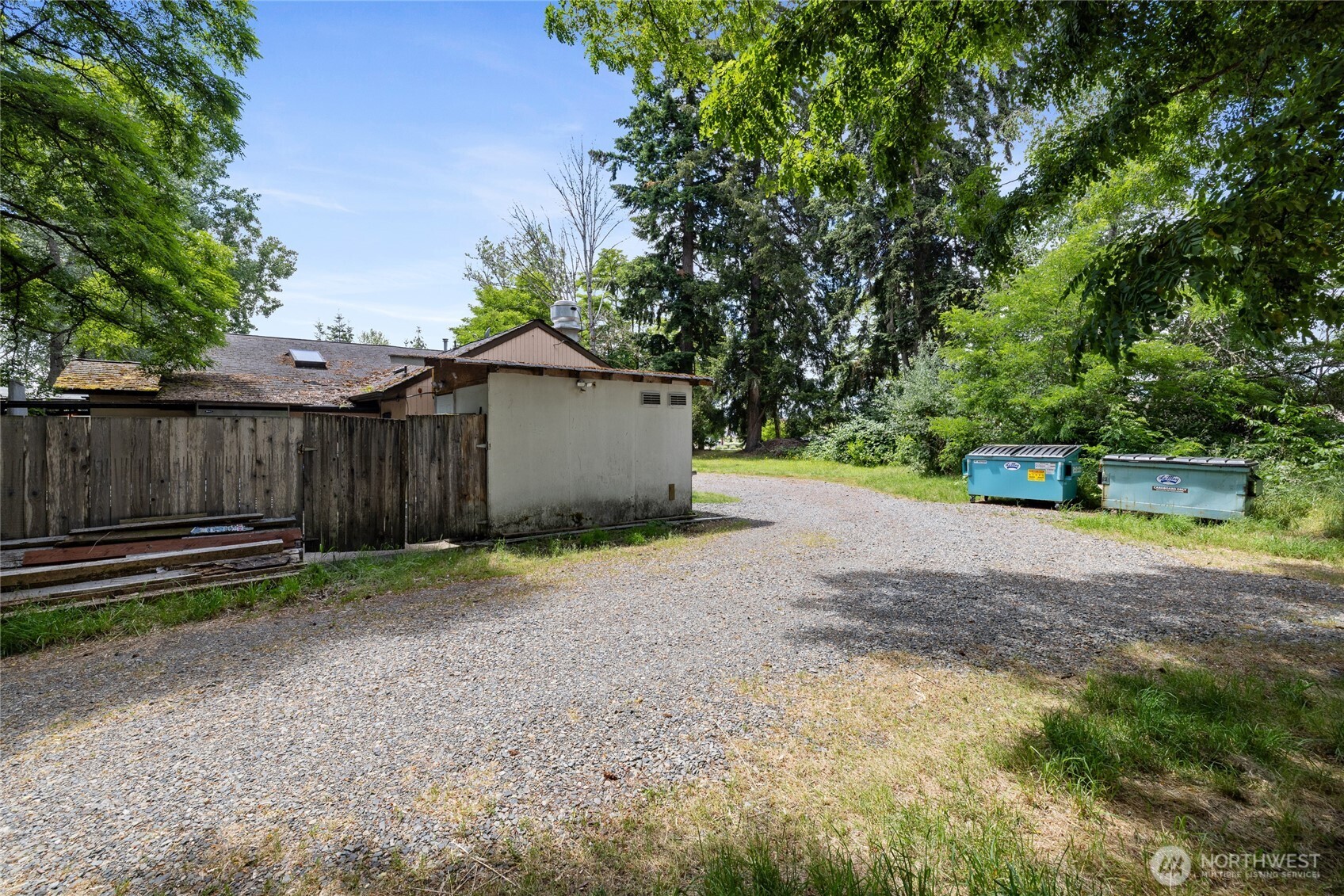 704 W Yelm Avenue Property Photo 36