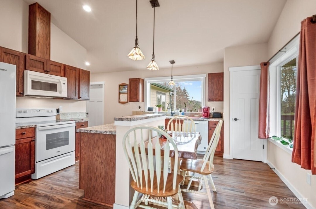 189 Trout Lakes Property Photo 14