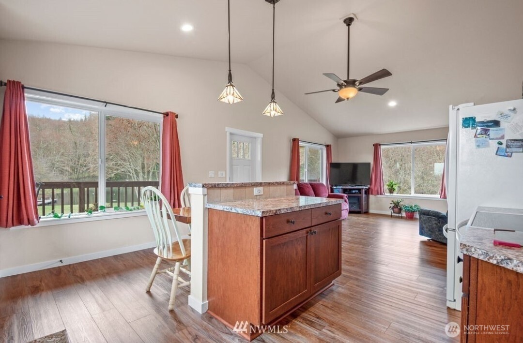 189 Trout Lakes Property Photo 15