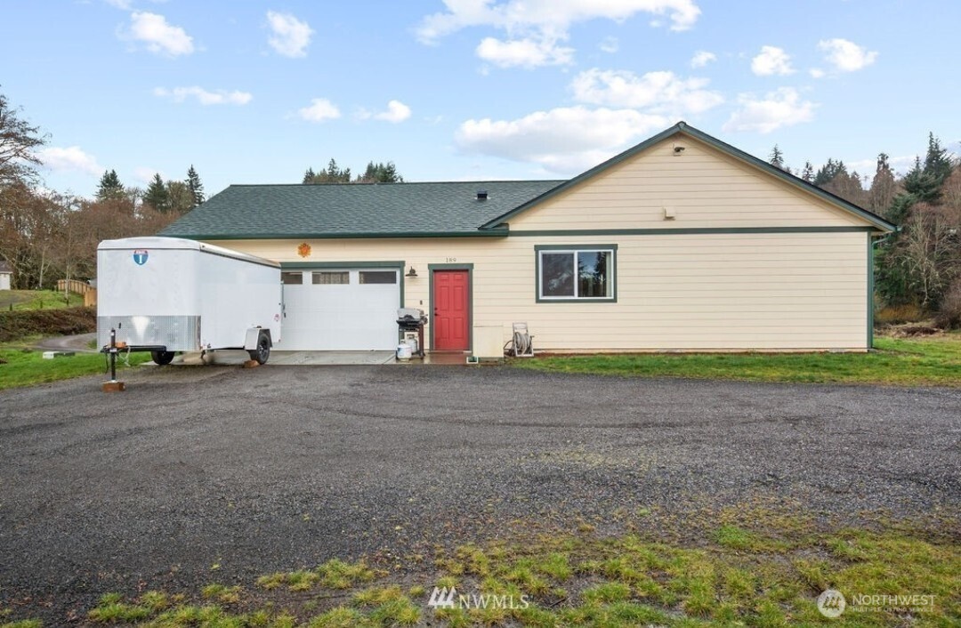 189 Trout Lakes Property Photo 24