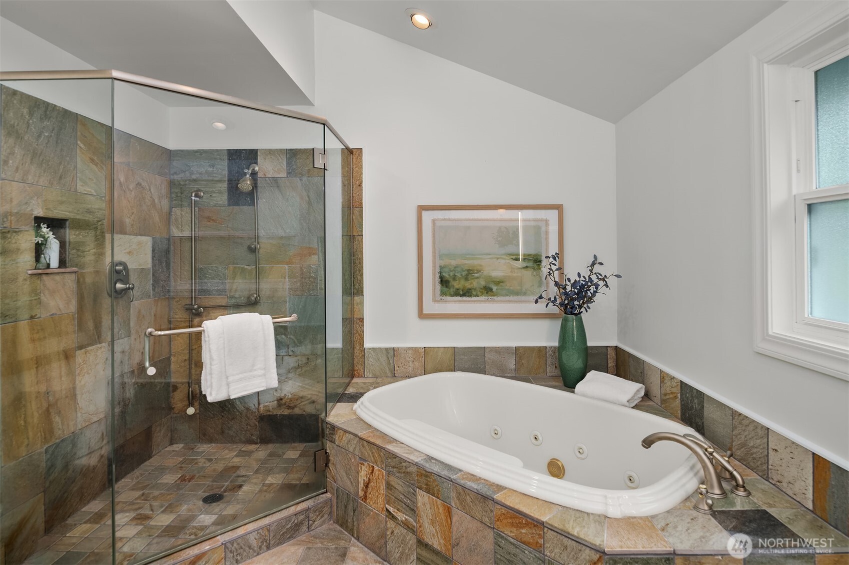 16005 Ne 160th Street Property Photo 24