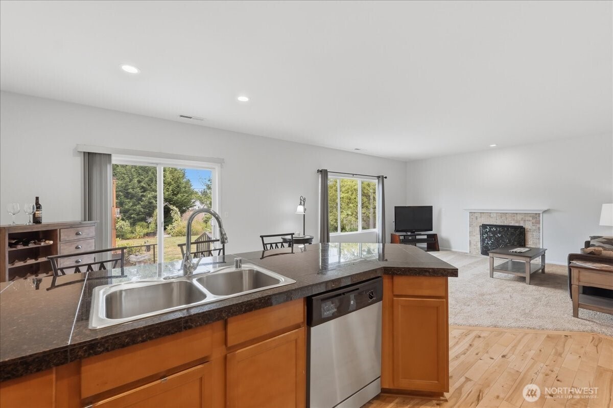 2001 5th Avenue Property Photo 11