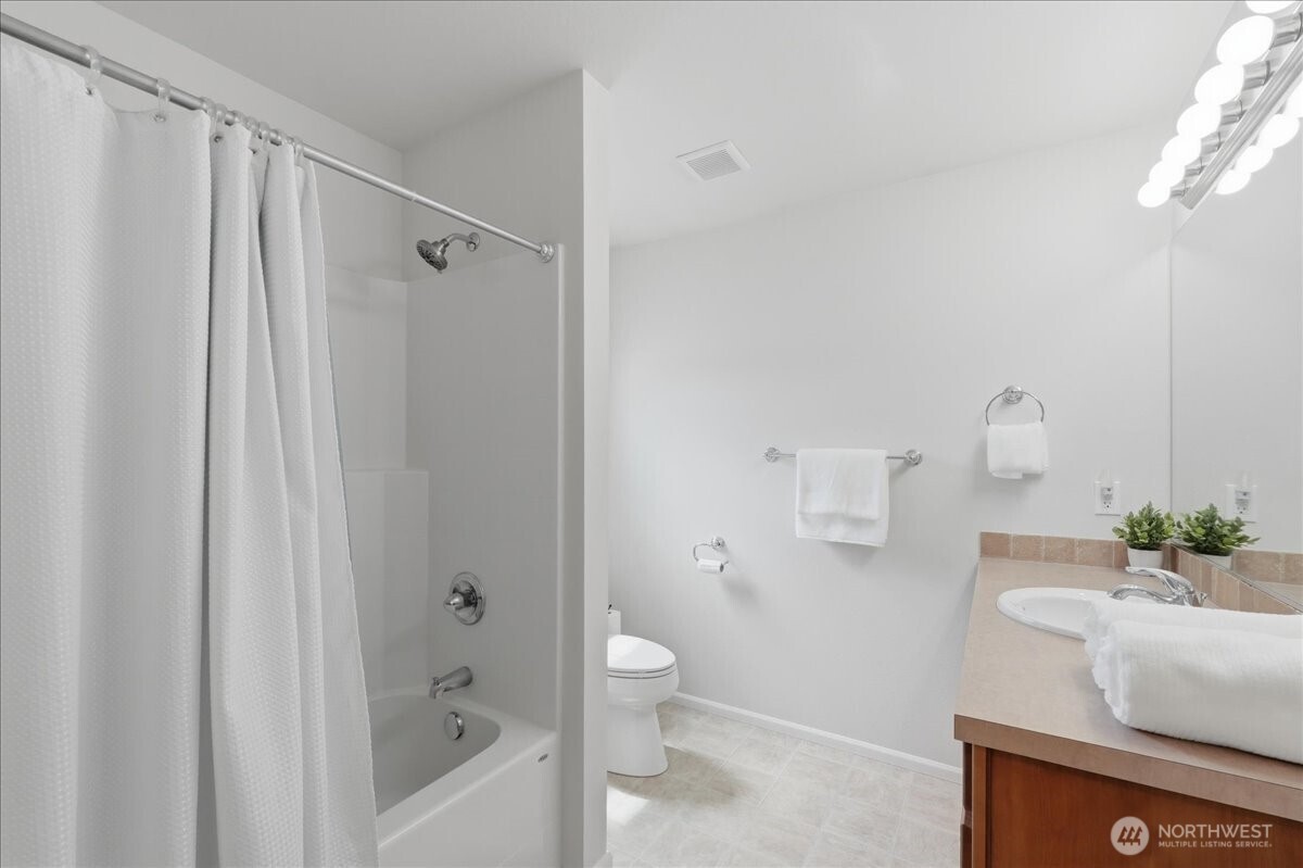2001 5th Avenue Property Photo 27