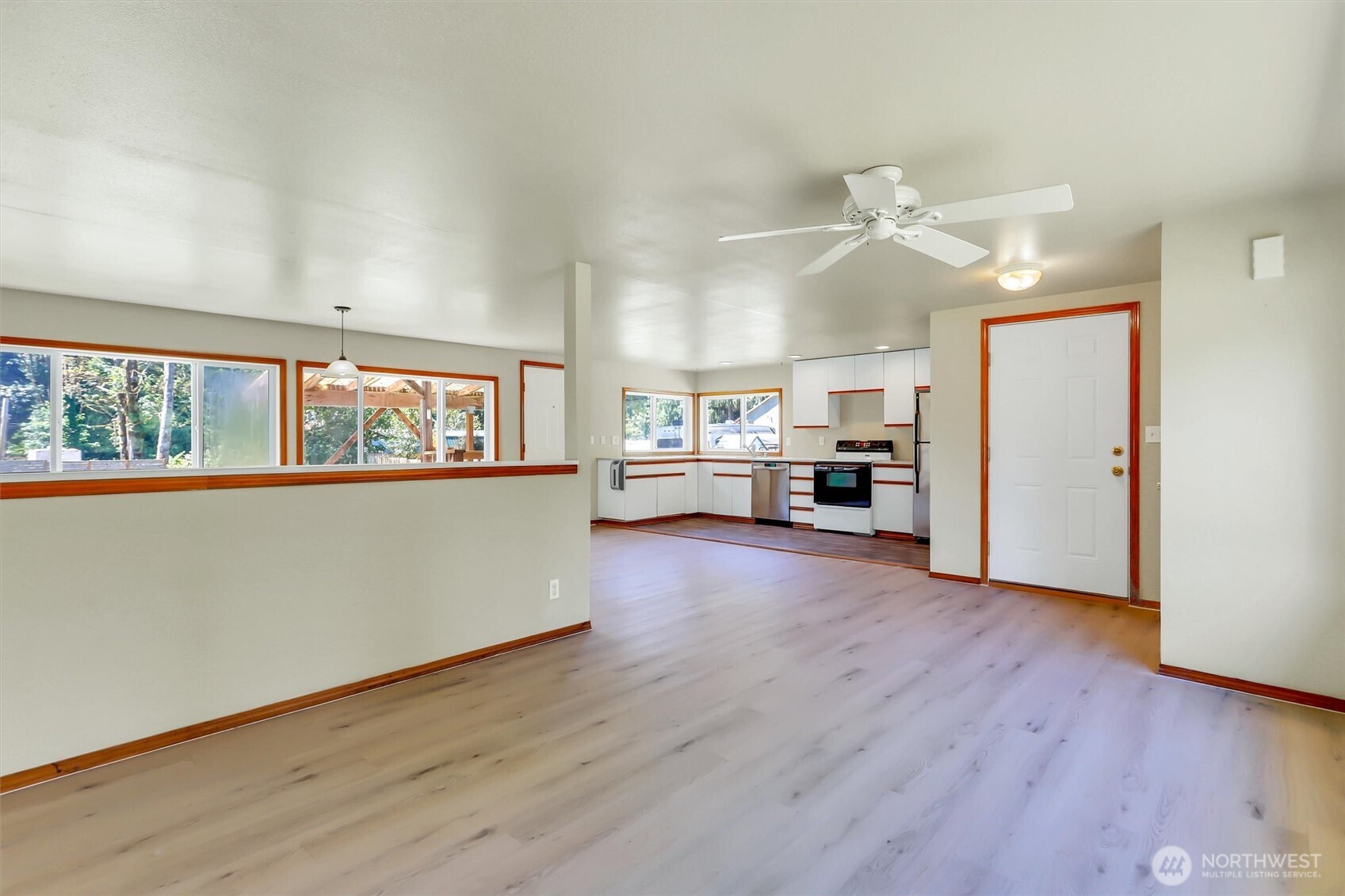 41794 Mountain View Lane Property Photo 4
