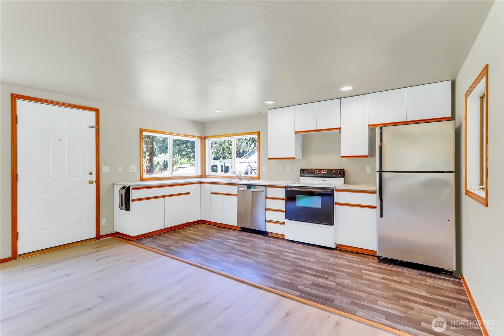 41794 Mountain View Lane Property Photo 8