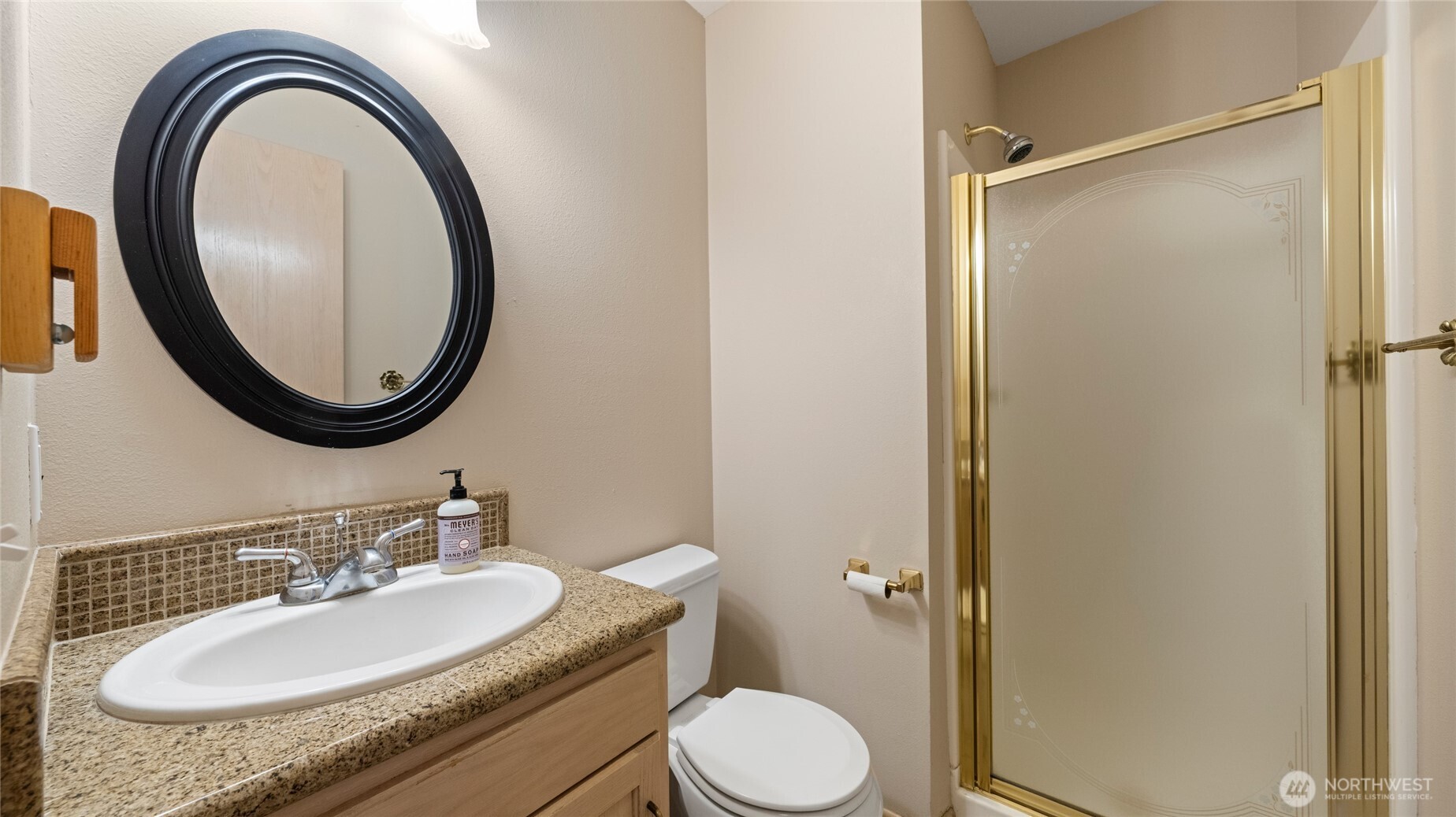 996 Se Admiral Place Property Photo 10