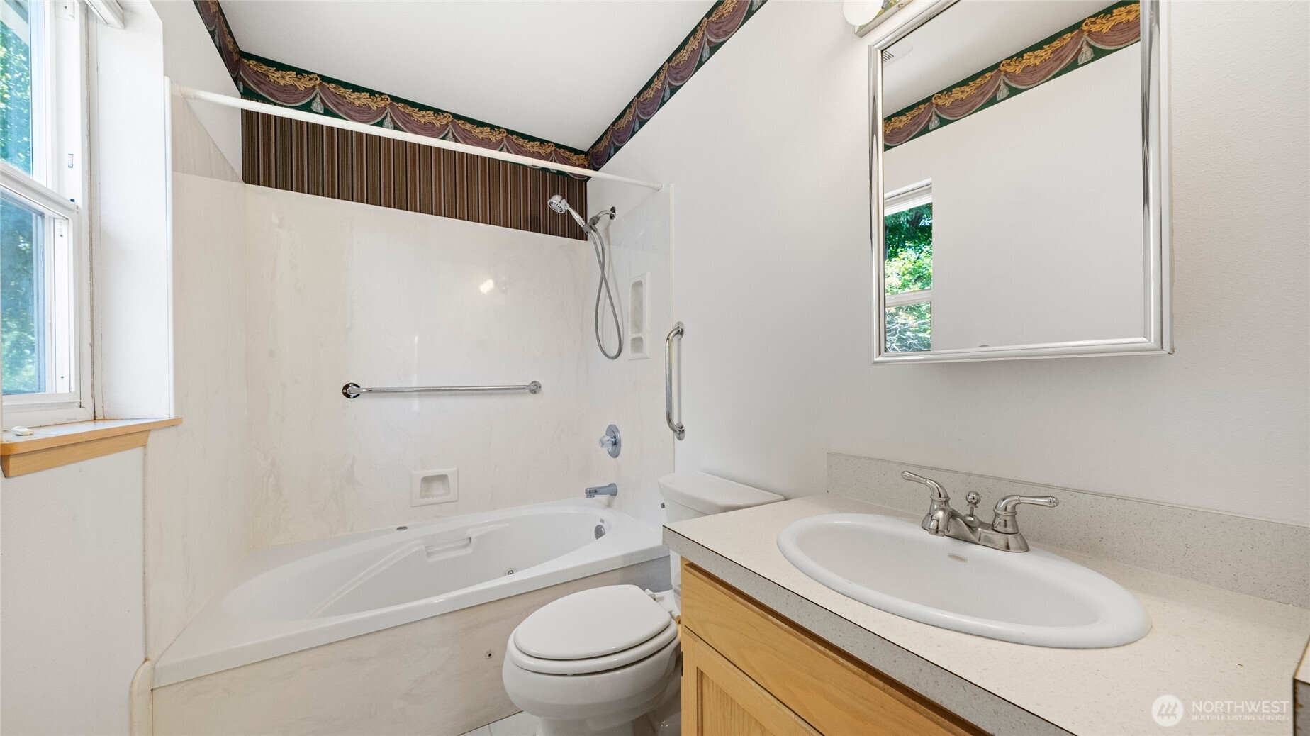 996 Se Admiral Place Property Photo 14