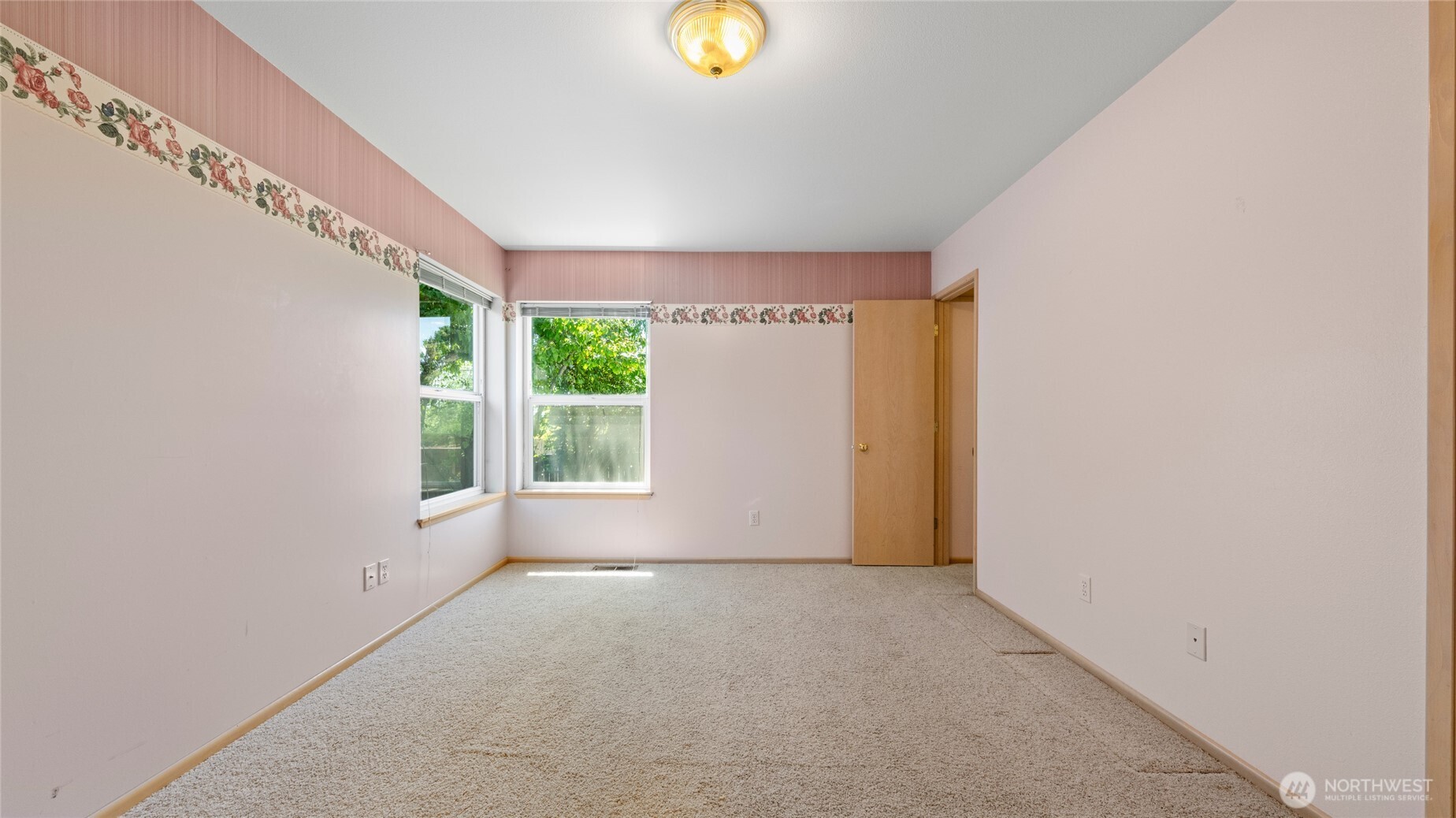 996 Se Admiral Place Property Photo 15