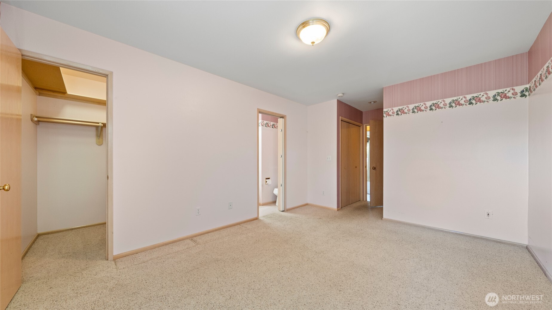 996 Se Admiral Place Property Photo 16