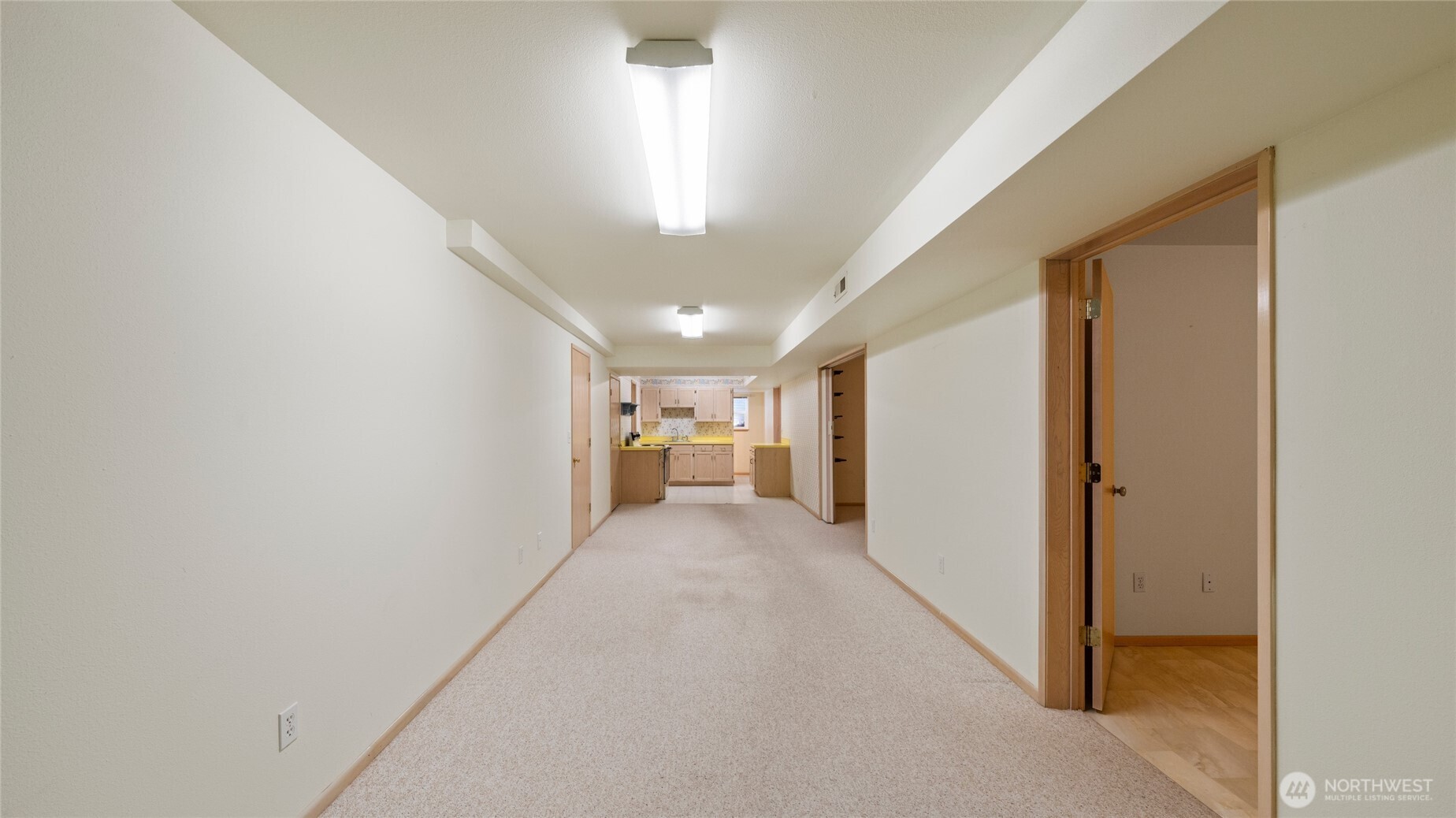 996 Se Admiral Place Property Photo 19