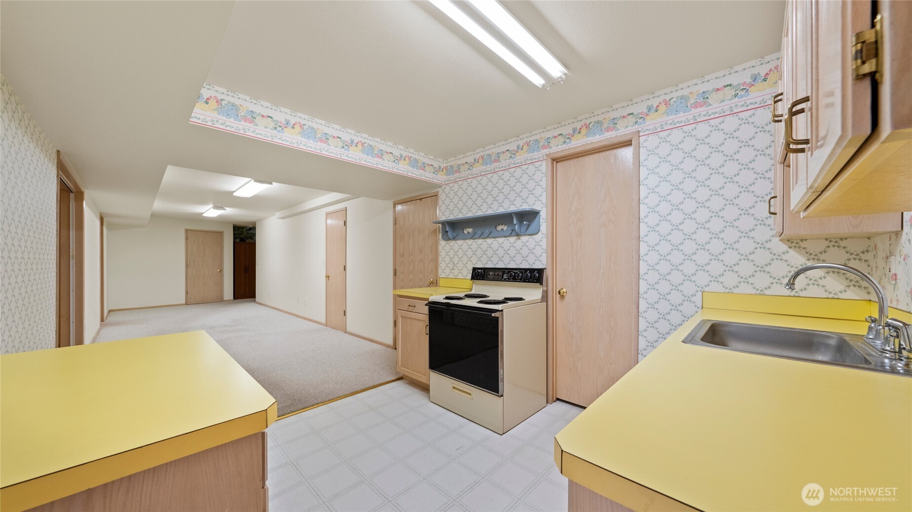 996 Se Admiral Place Property Photo 21
